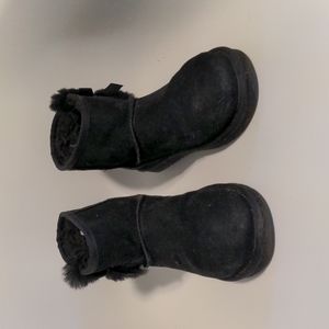 Koolaburra Boots Size 9 (Narrow)